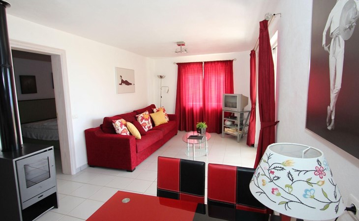 Casa Romeo mit Kaminofen und Sonnenterrasse 1