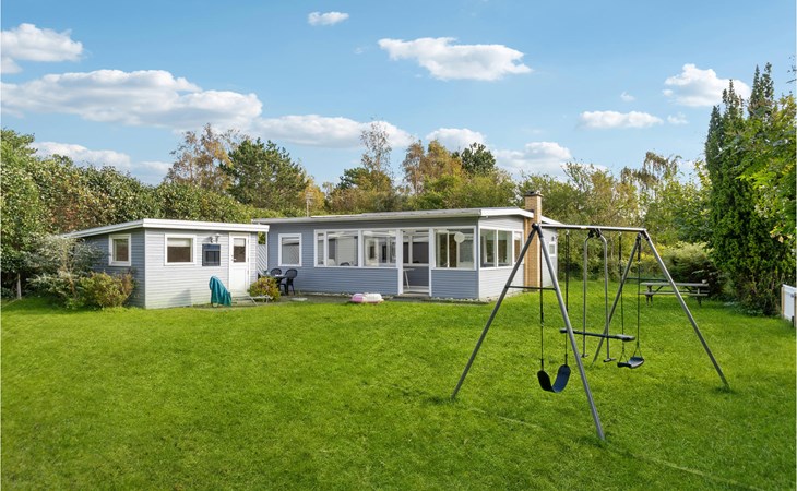4 bedroom lovely home in Sjællands Odde 1