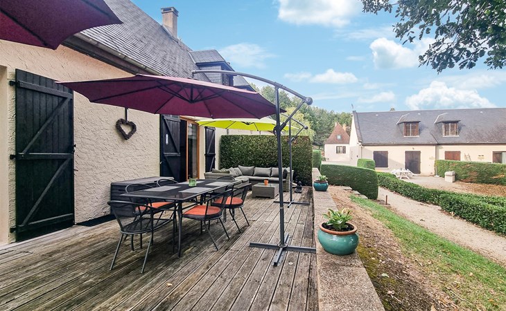 Lovely home in Carlux with heated swimming pool 1