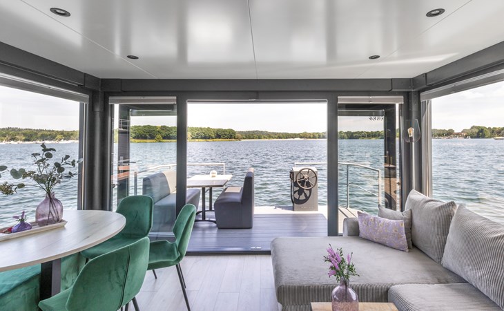Houseboat Marina Mookerplas on the Water | 4 - 6 persons 1