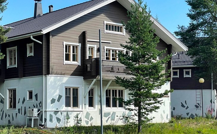 Levi slope castle a8 1