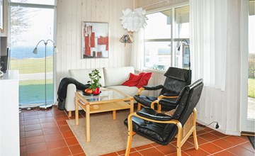 Gorgeous home in Sydals 3