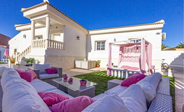 3 bedroom cozy home in Rojales 2