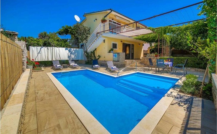 Awesome home in Vinisce with WiFi 1