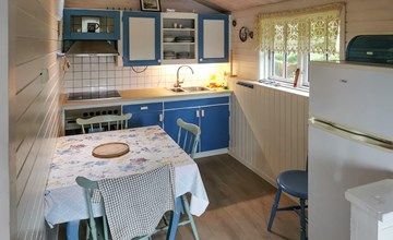 Gorgeous home in Ombo with kitchen 3