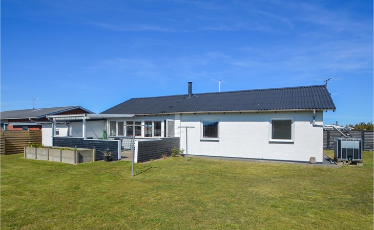 2 bedroom lovely home in Thisted 1