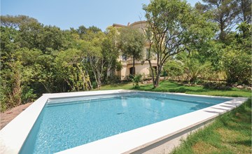 Beautiful home in Saint Raphael 3