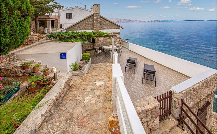 Cozy home in Starigrad 1