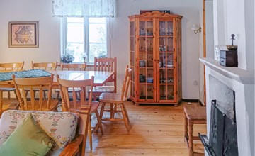 Schönes Haus mit 4 Schlafzimmern in. 3