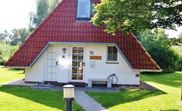 mit Terrasse, Grill und Garten 3