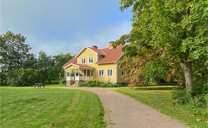6 bedroom gorgeous home in Tranås 1