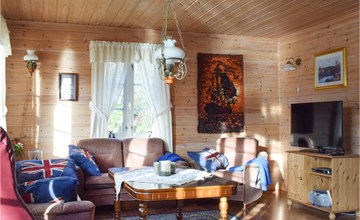 4 bedroom beautiful home in Lyngdal 2