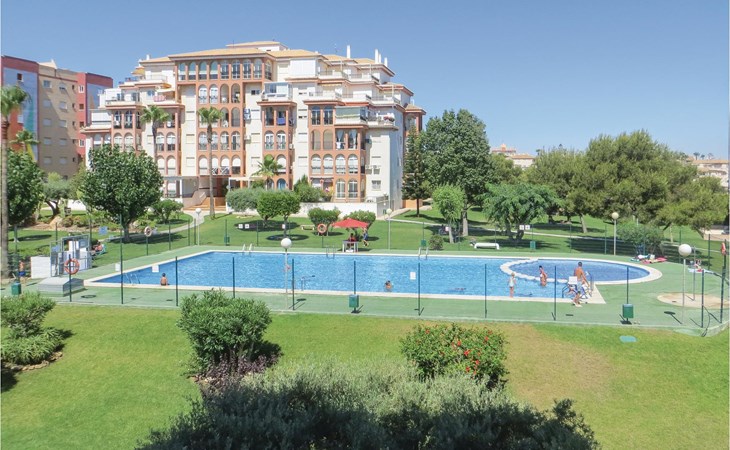 Gorgeous apartment in Torrevieja 1