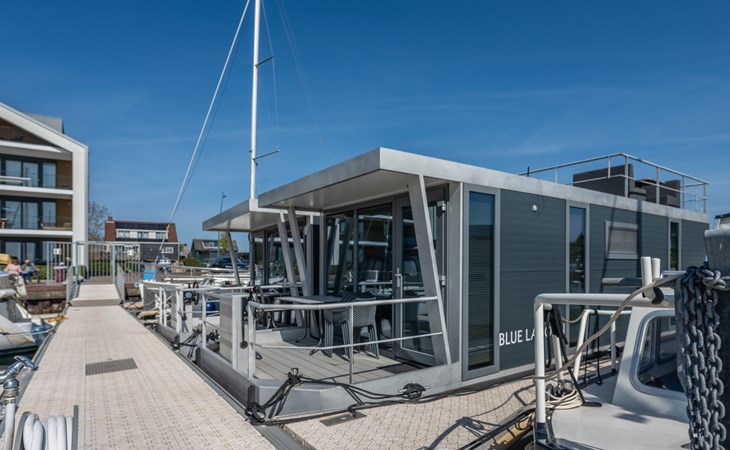 Waterlodge Blue Island | d'Ouwe Haven 1