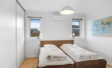 "Elsi" - 1.3km from the sea 2