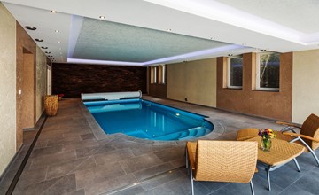 Witte Villa I luxe vakantiehuis Limburg met zwembad en sauna 2