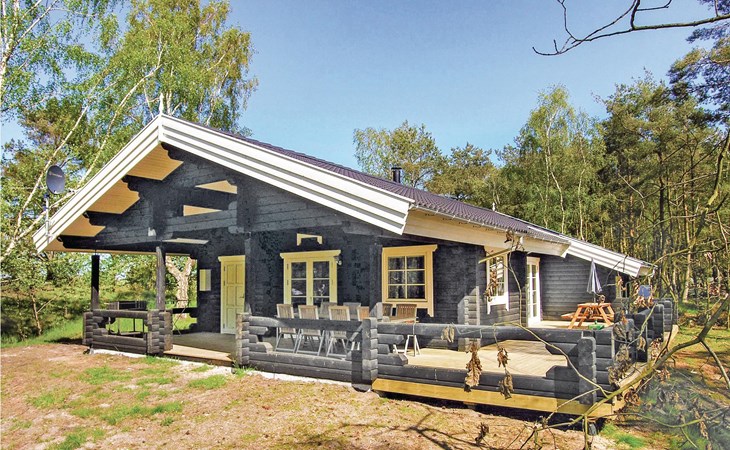 3 bedroom cozy home in Aakirkeby 1