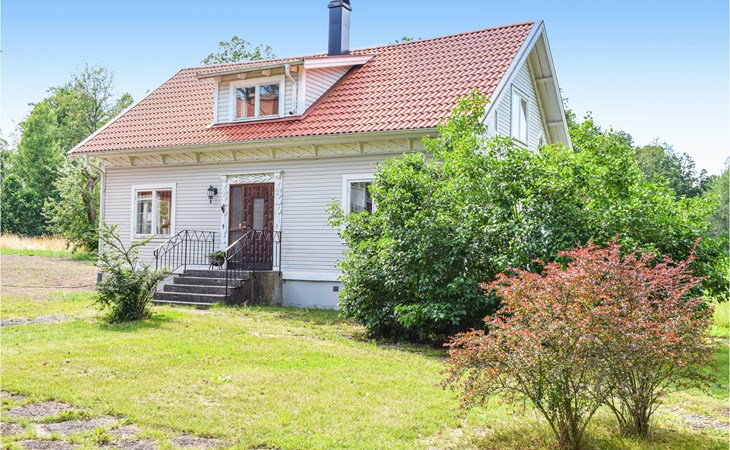 3 bedroom lovely home in Orrefors 1