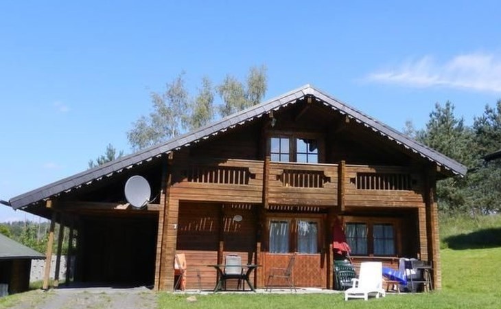 in Meiserich mit Terrasse und Garten 1