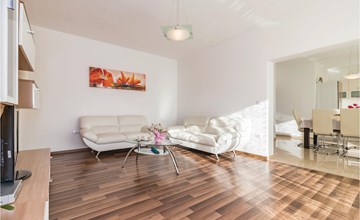 4 bedroom amazing home in Pula 3