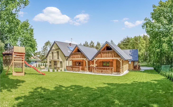 Awesome home in Jaroslawiec with WiFi 1