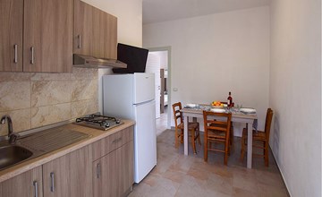 1 bedroom awesome apartment in Ricadi 3