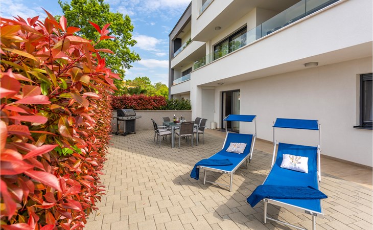 Cozy apartment in Vantacici with WiFi 1