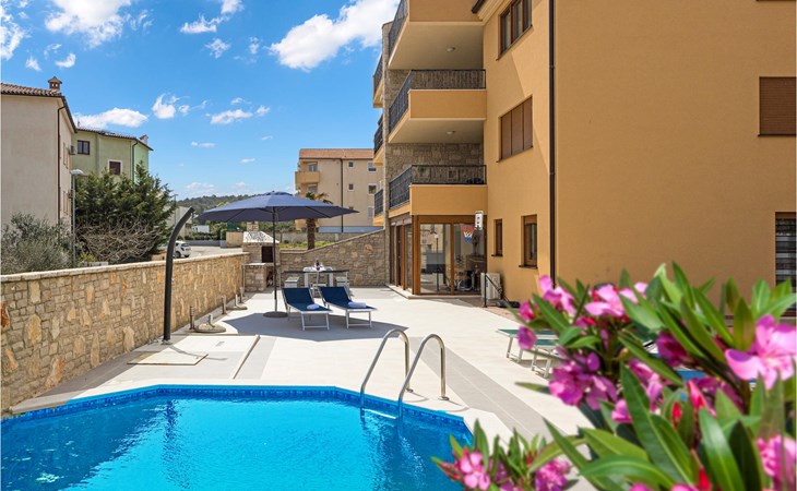 Gorgeous apartment in Liznjan with WiFi 1