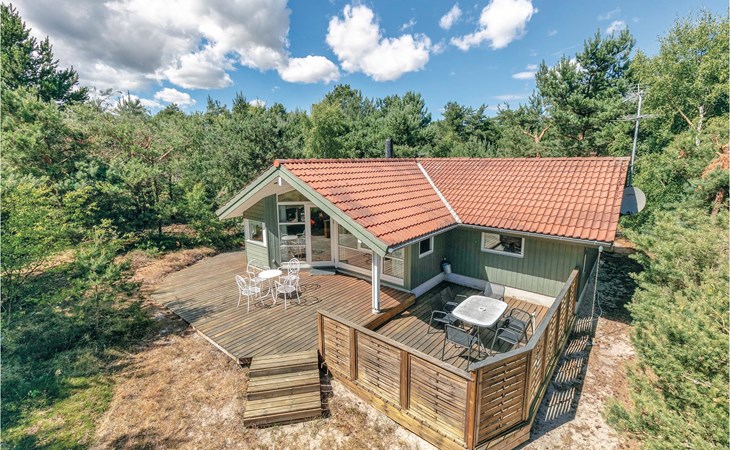Gorgeous home in Aakirkeby 1