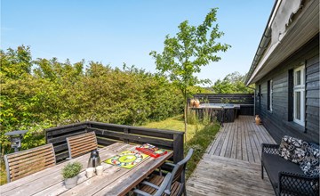 Amazing home in Tarm with kitchen 2