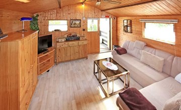 Lovely home in Waren (Müritz) with WiFi 3