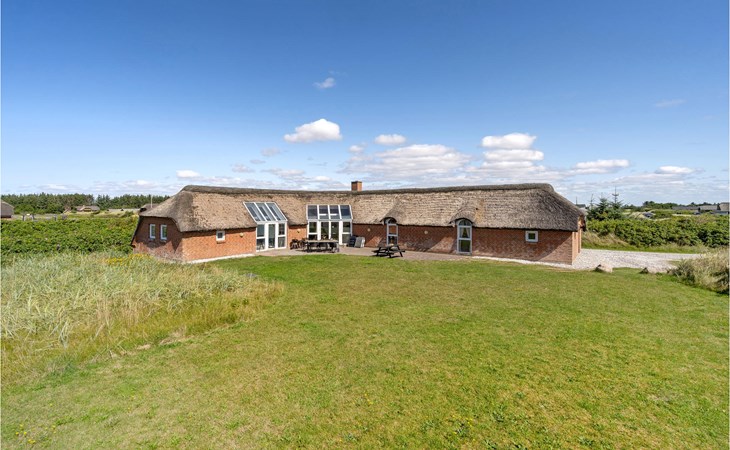 Awesome home in Ringkøbing with WiFi 1