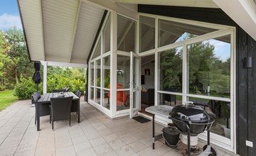 Stunning home in Glesborg with kitchen 2