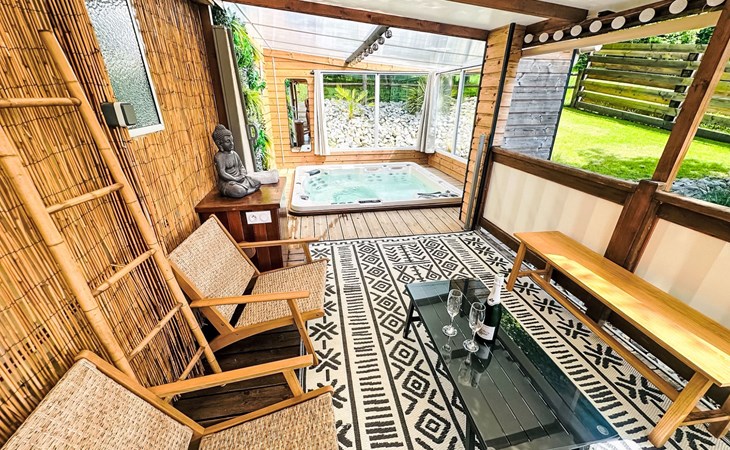 Mobilheim mit privatem Premium-Jacuzzi 1
