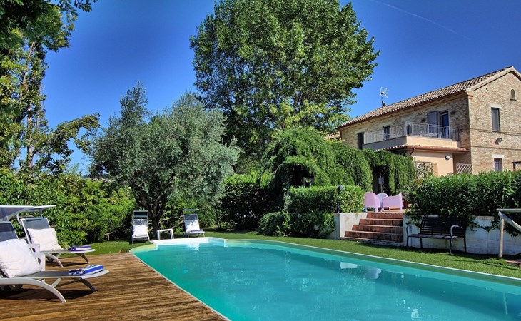 Haus der Musik 270m Veranda, Garten und Pool 1