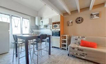 1 bedroom stunning home in Royan 3