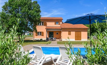 House Irma Labin 3