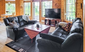 Nice home in Gunnarskog with lake view 3