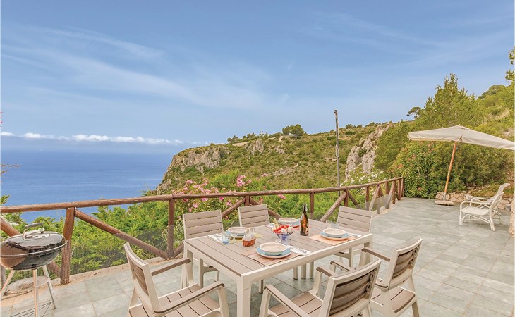 Villa Romantic Cove 1