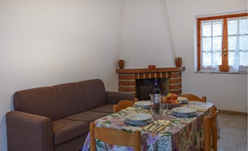 Schitterende woning in Ricadi met zwembad 3