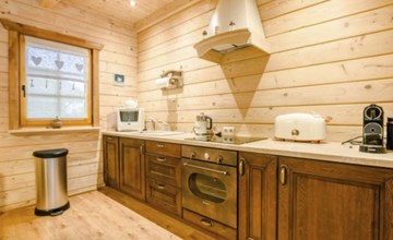 Charmantes Ferienhaus in Dębina mit Offenem Kamin 2