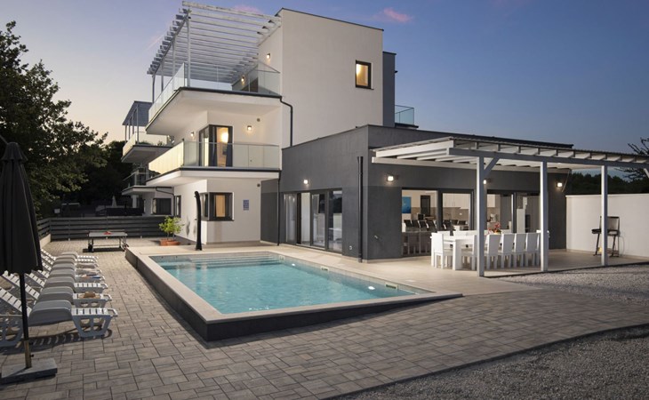 Villa Luna mit Pool, Sauna, Whirlpool, Tennispla 1