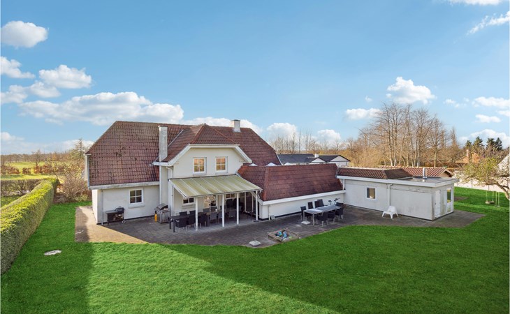Gorgeous home in Otterup with kitchen 1