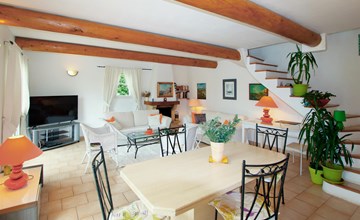 Lovely home in Saint Maurice sur Eygu 3