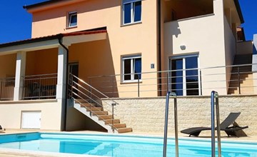 Villa "Marisol" mit Garten, Grill und Terrasse 3