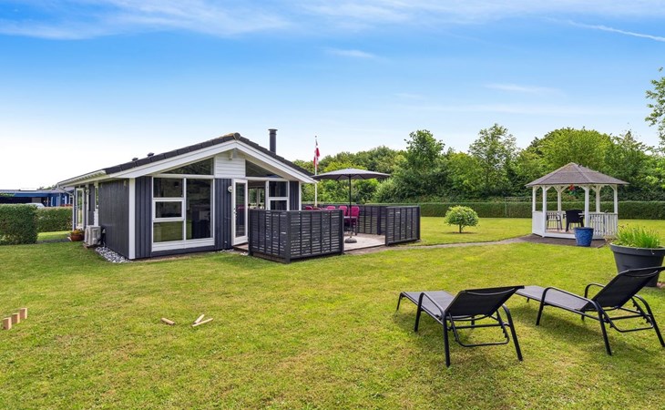 "Tayana" - 700m from the sea 1