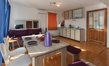 1 bedroom cozy apartment in Slatine 2