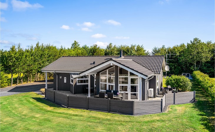 Awesome home in Hemmet with kitchen 1