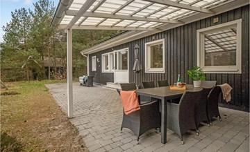 Awesome home in Nexø with WiFi 2