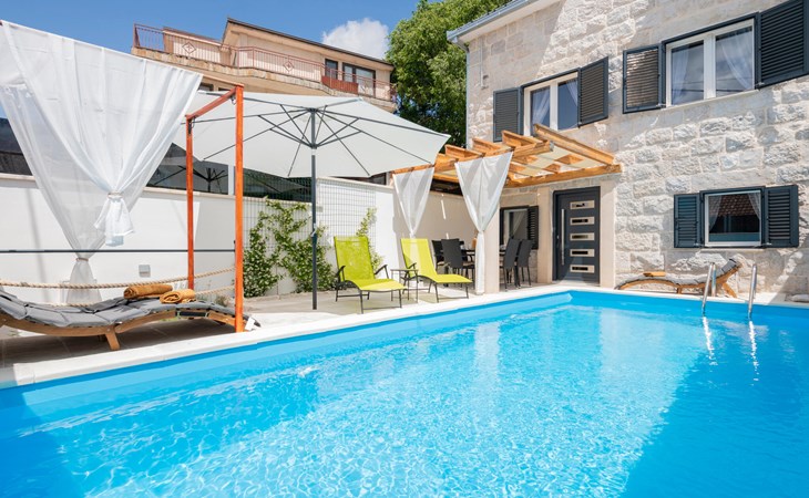 Cozy home in Vinjani Donji 1